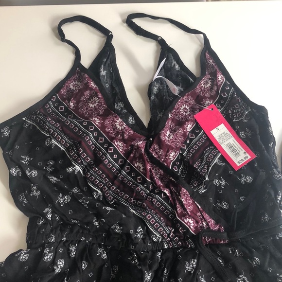 NWT-Target-Jumpsuit-Black and Wine - Picture 5 of 6